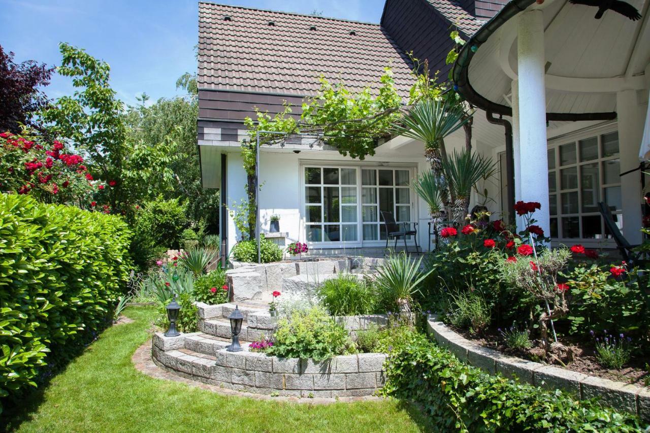 Ferienwohnung Fessler ไวล์อัมไรน์ ภายนอก รูปภาพ